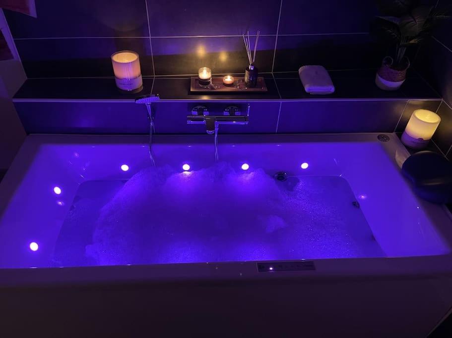Suites Mana - La Perle Des Isles , Superbe Maison Art Deco Avec Balneotherapie Ретел Екстериор снимка